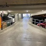 Downtown Family By Firsthost 3436a302 Hotel apartamentowy 3*