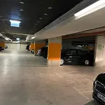 Hotel apartamentowy Downtown Family By Firsthost 3436a302 3*